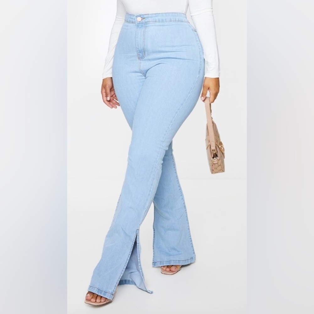 Vintage Wash Knee Rip Flared Jeans | Light Wash